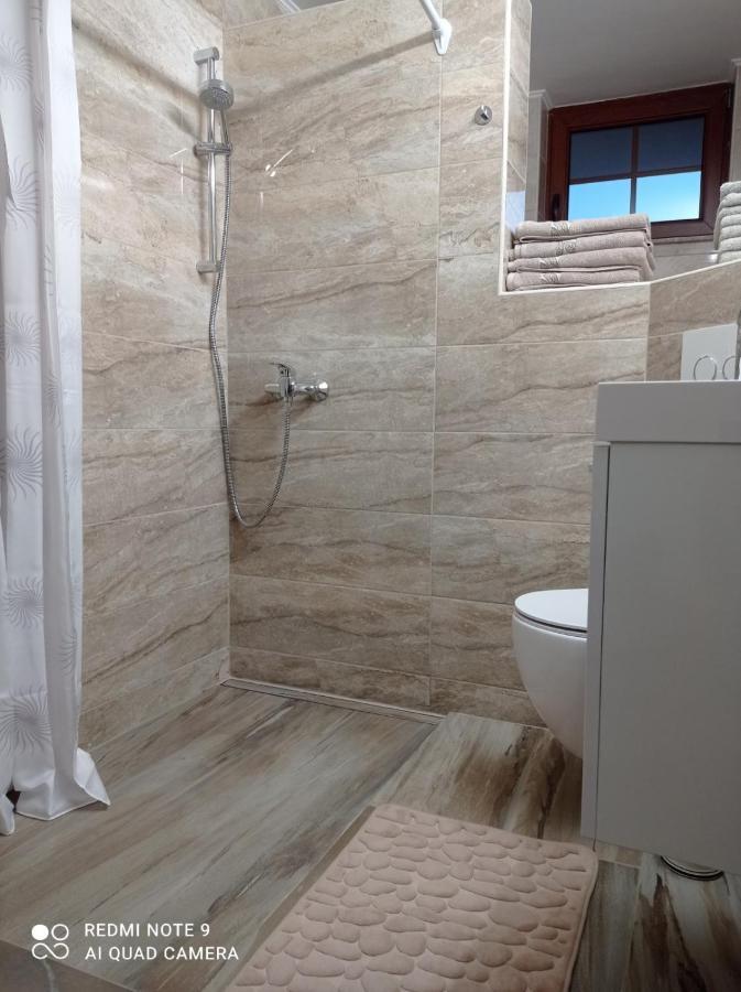 Zerko Holiday Home - Vineyard Chalet With Sauna And Jacuzzi Free Mirna Exteriér fotografie