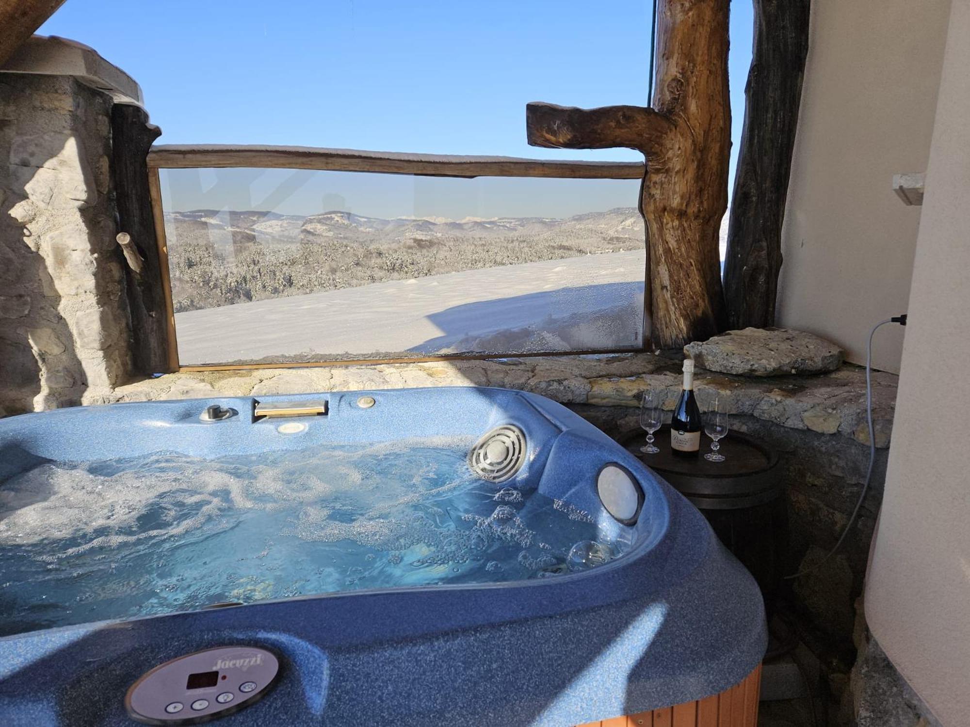 Zerko Holiday Home - Vineyard Chalet With Sauna And Jacuzzi Free Mirna Exteriér fotografie
