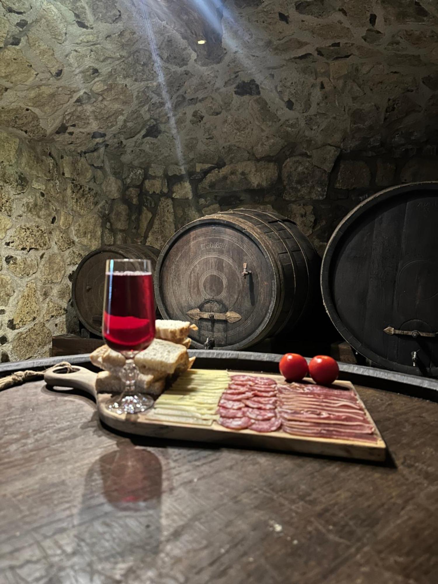 Zerko Holiday Home - Vineyard Chalet With Sauna And Jacuzzi Free Mirna Exteriér fotografie